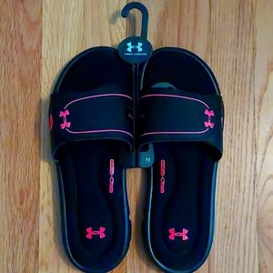 Under Armour Ignite VII Slides Sandals Black with Pink Womens Sz 11